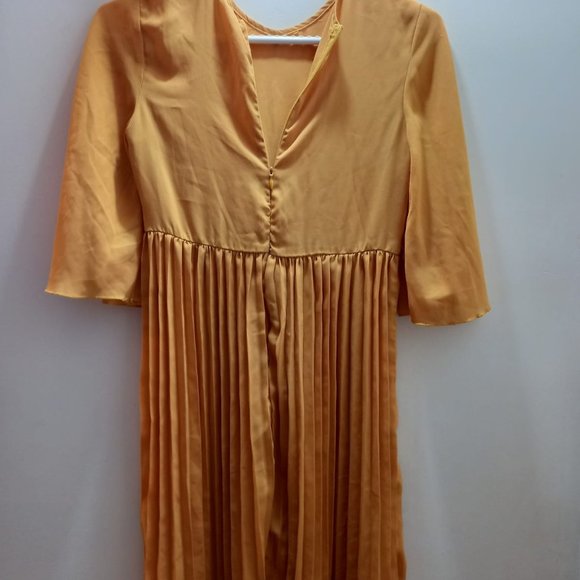 Mustard Yellow Flowy Dress - Picture 2 of 3